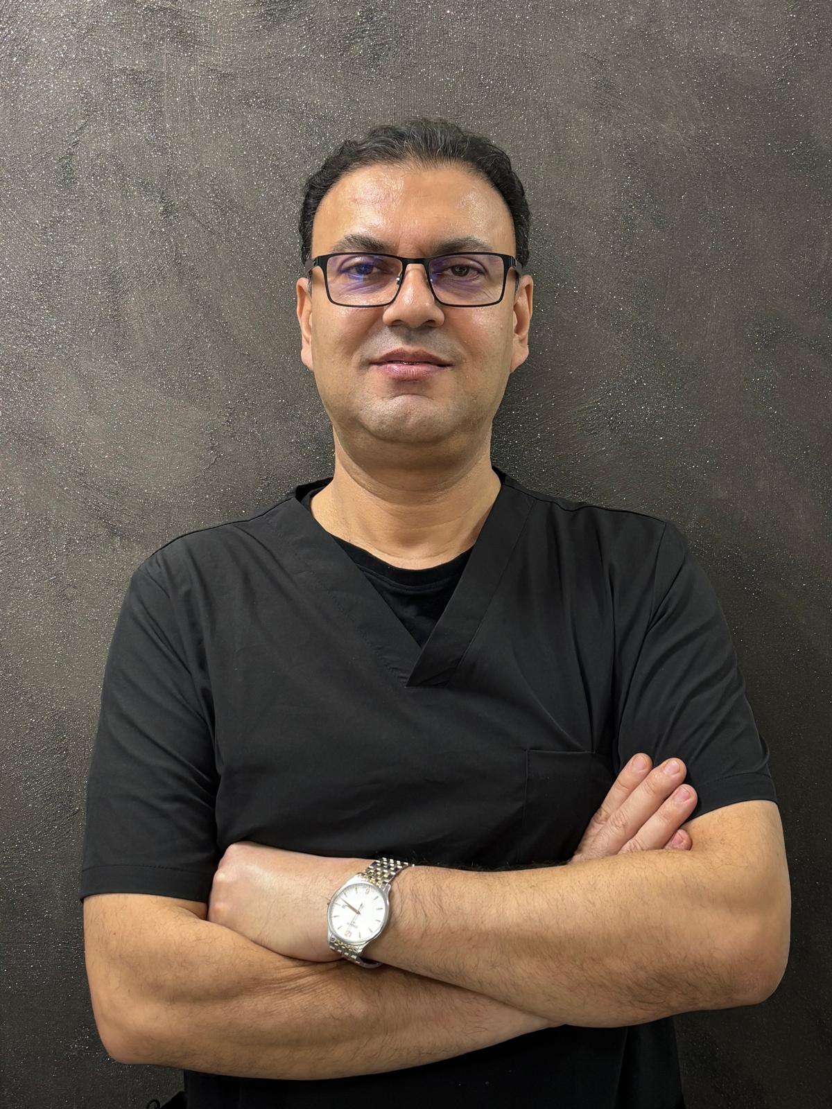 Dr. Sepand Seyedin - Medic Stomatolog la clinica stomatologică PerfectSmileGlim Vârteju